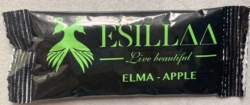 Esillaa Elma Apple_2.jpg