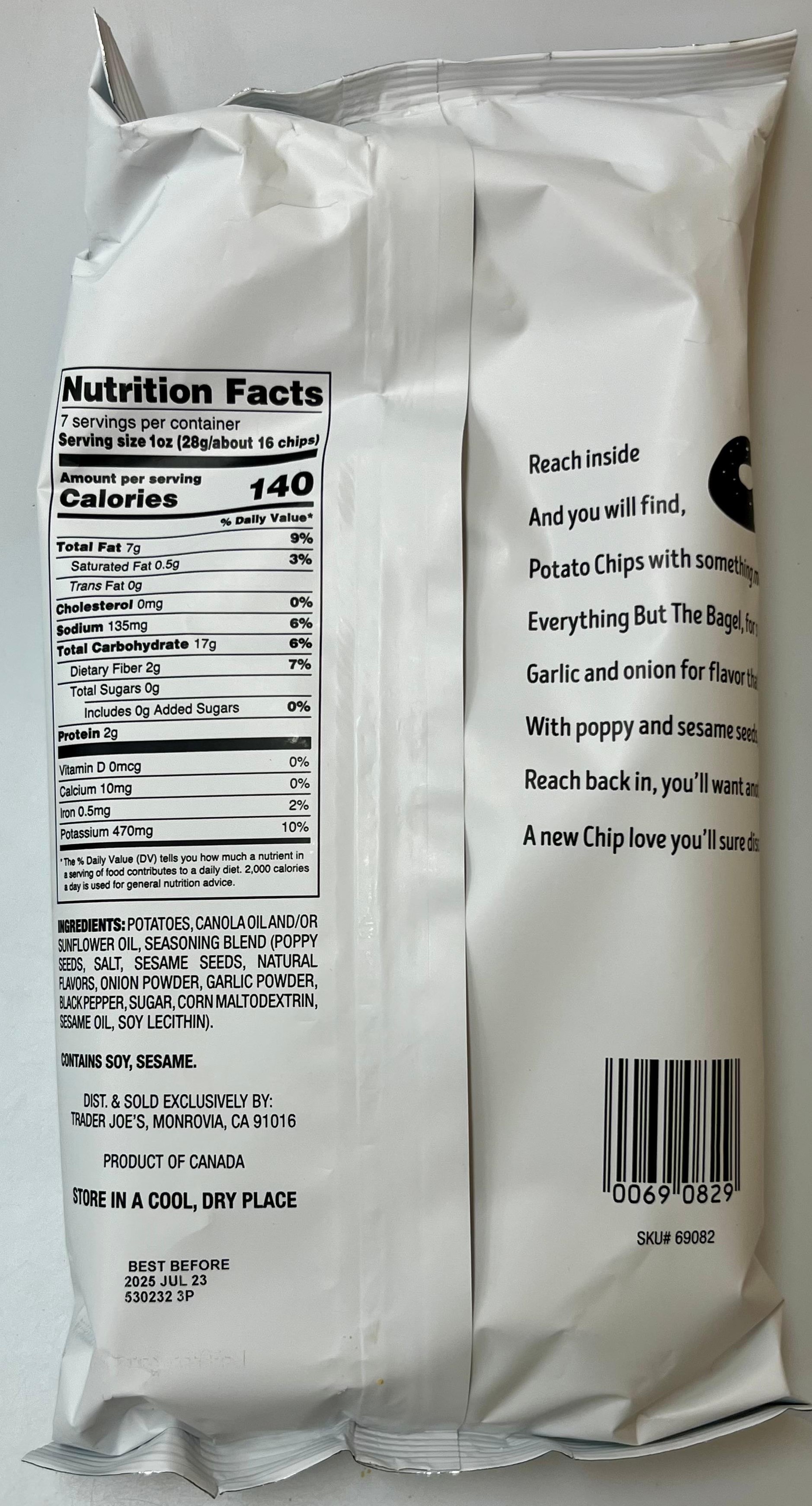 Everything but the Bagel Seasoned Kettle-Cooked Potato Chips_2.jpg